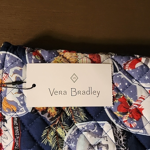 Vera Bradley Small Vera Tote. “ Snow Globes” NWT - Picture 4 of 10